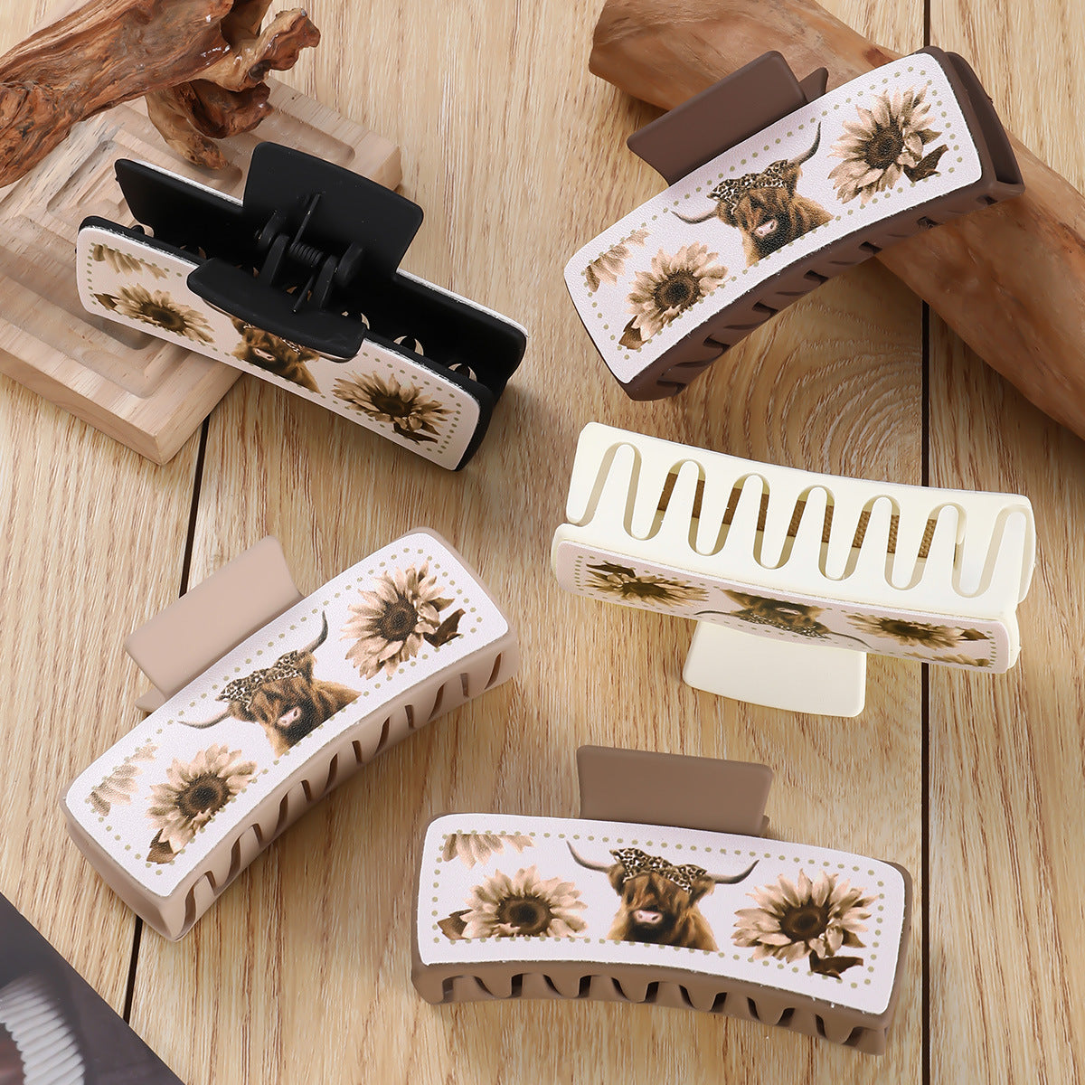 Wholesale leather PU yak Chrysanthemum White square simple all-match shark grip high Skull top
